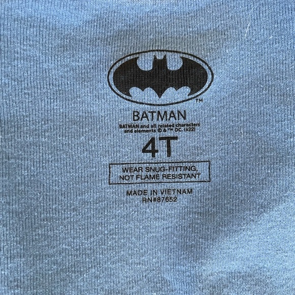 ** BATMAN SUMMER PAJAMA ** size T ** like new condition - Picture 4 of 5